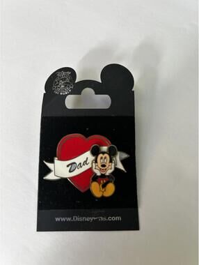 Vintage 2006 Disney Mickey Mouse Dad Heart Enamel Pin